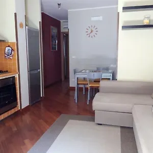 Mazzini House Appartamento Aeroporto di Catania Fontana Rossa